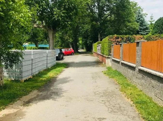 U řeky
